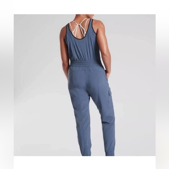 Athleta Jumper Women XL Iron Blue Sleeveless Unbound Jumpsuit Romper Zip Pockets - Picture 2 of 16